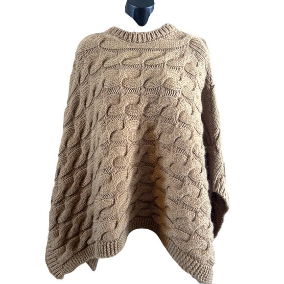 Cocogio Poncho Sweater OS Chunky Cable Knit  Camel Beige Made In Italy - Picture 1 of 5